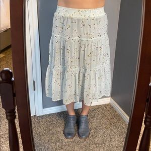NEVER BEEN WORN Flowing pretty light blue skirt.